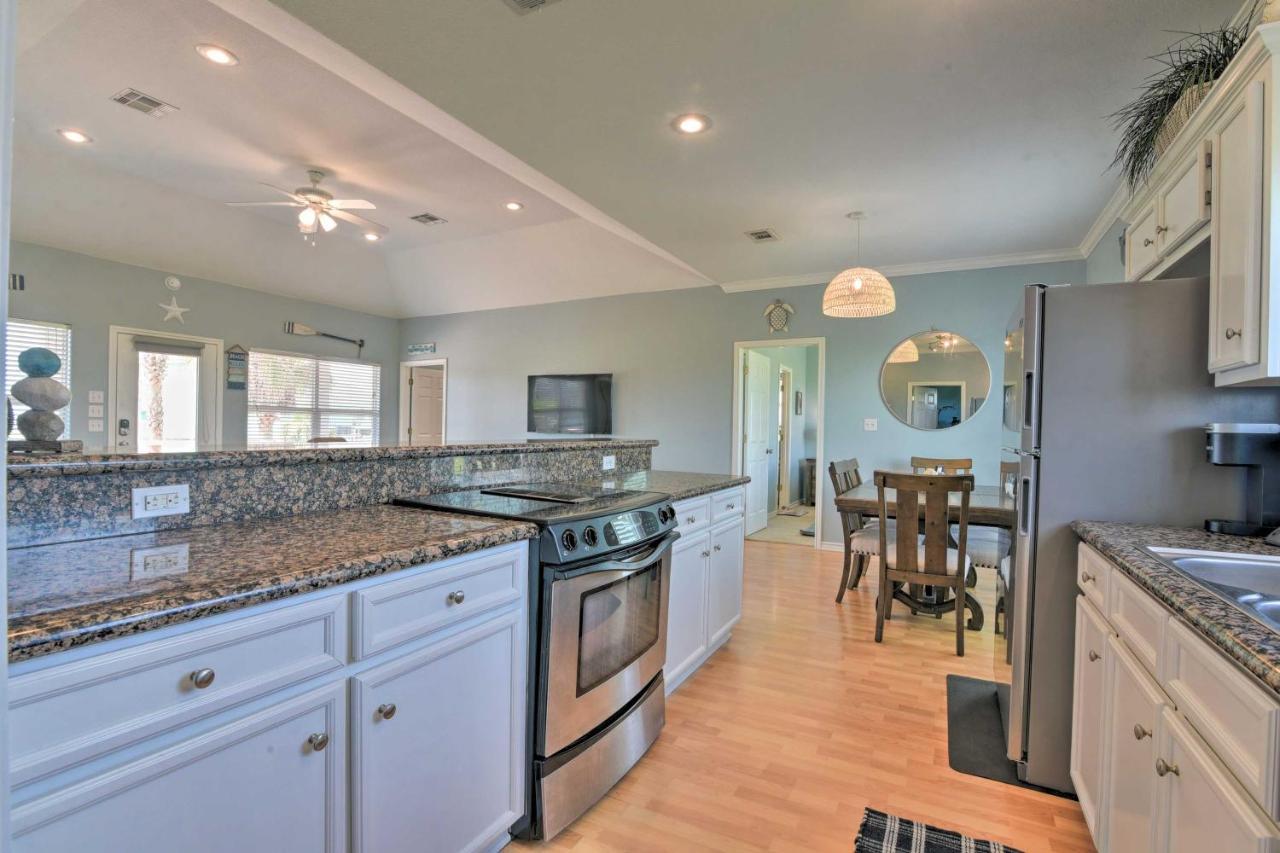 Вилла Bright Crystal Beach House, Walk To Coast! Bolivar Peninsula Экстерьер фото