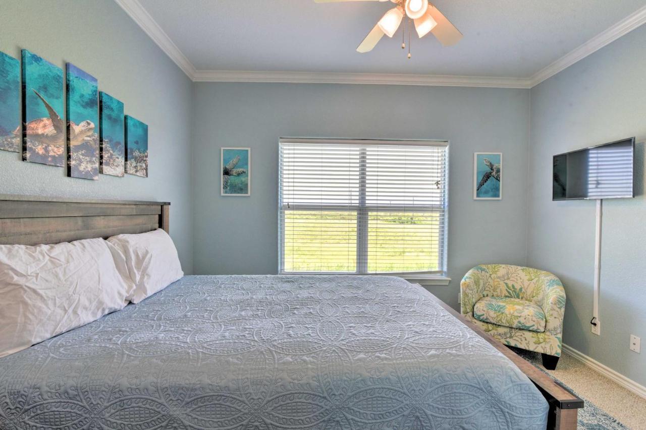 Вилла Bright Crystal Beach House, Walk To Coast! Bolivar Peninsula Экстерьер фото